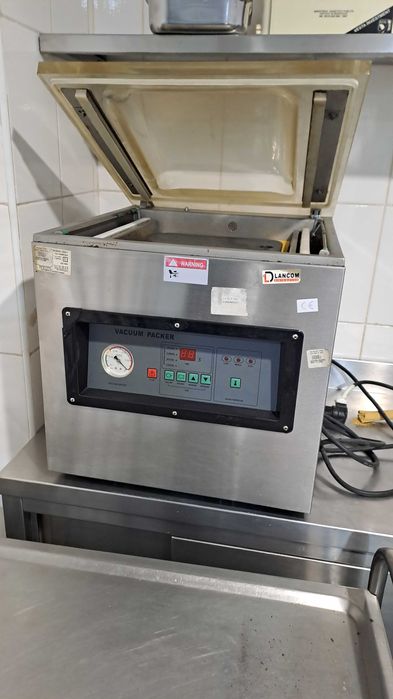 De vanzare echipamente si mobilier HORECA second hand