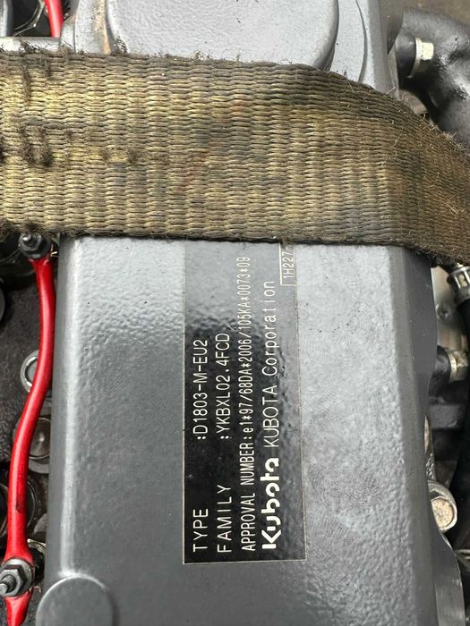 Motor Kubota D1803 pentru excavator incarcator, reconditionat, piese motor