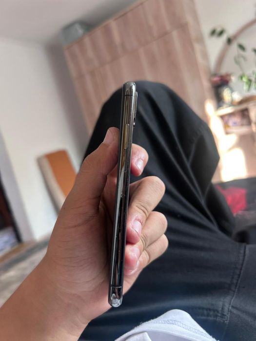 Iphone xc 40000тг