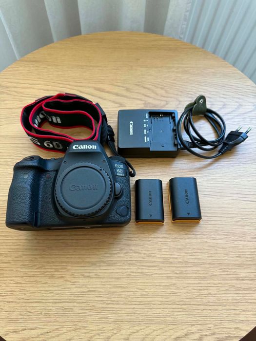 Canon EOS 6D Mark II ( Body )