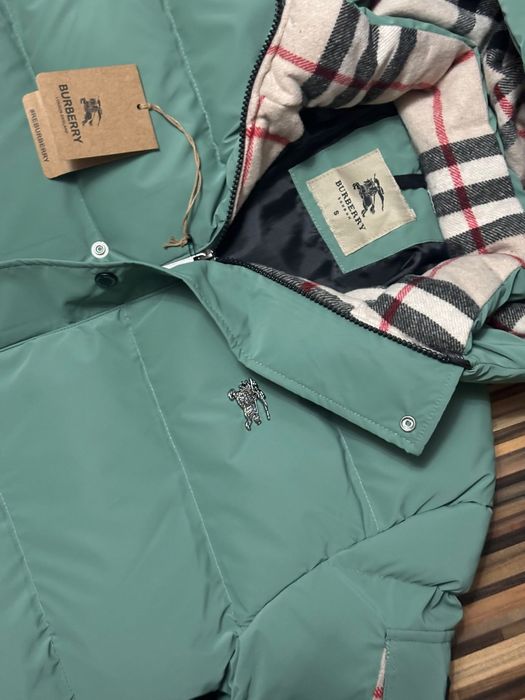 Vând geaca noua de bărbați Burberry