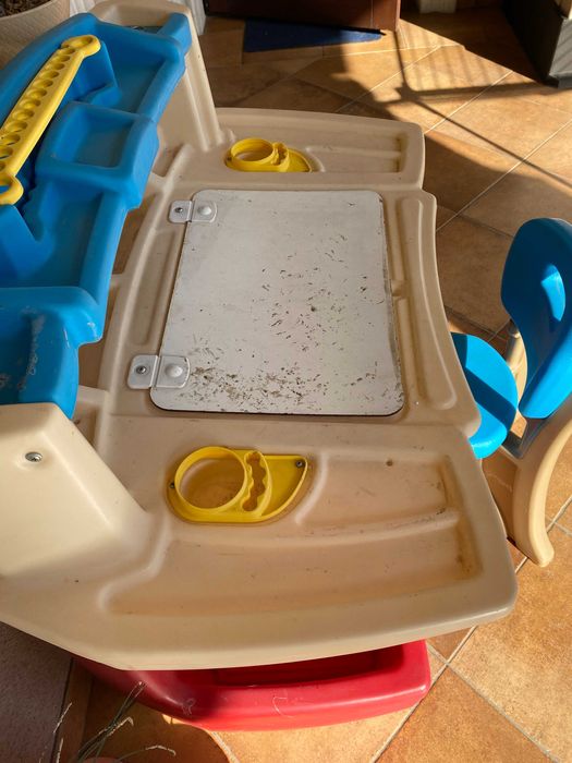 Birou Step 2 Deluxe Art Activity Desk