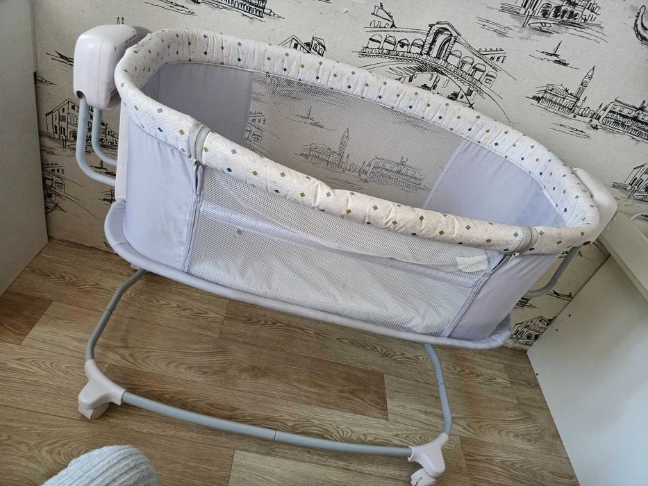 Кроватка-качалка