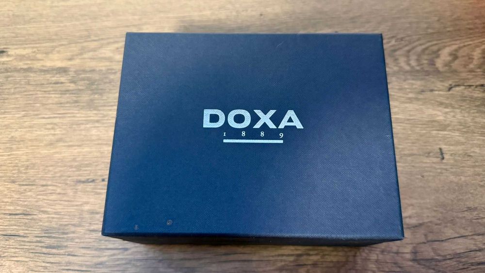 Cutie originala ceas Doxa Swiss