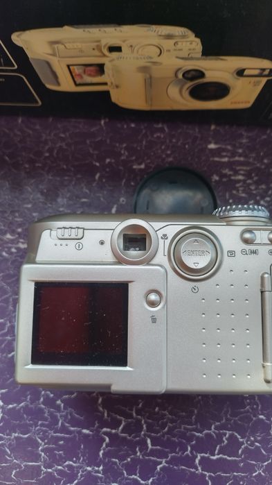 Фотоапарат Ехакта с камера