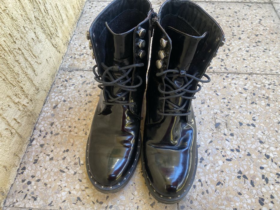 Боти лак 40 номер