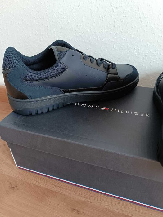 Adidasi Tommy Hilfiger 43 NOI