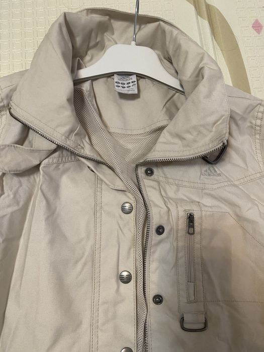 Ветровка Adidas оригинал. Размер 46.