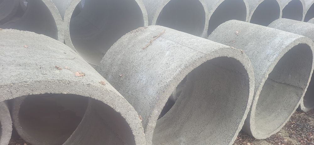 Executam fântânii și fose