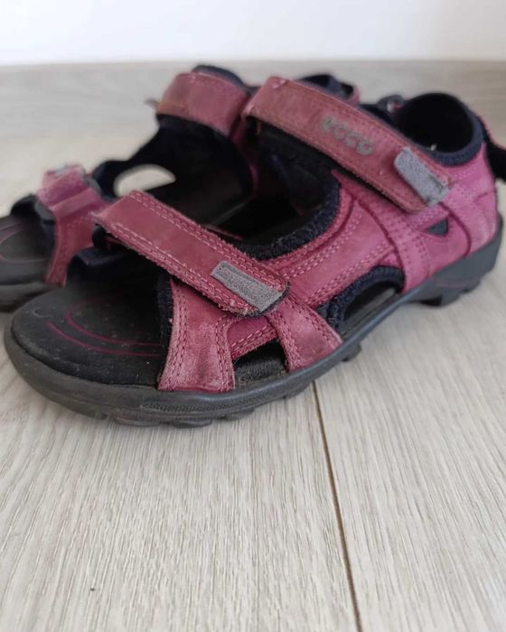 Унисекс сандали. P35