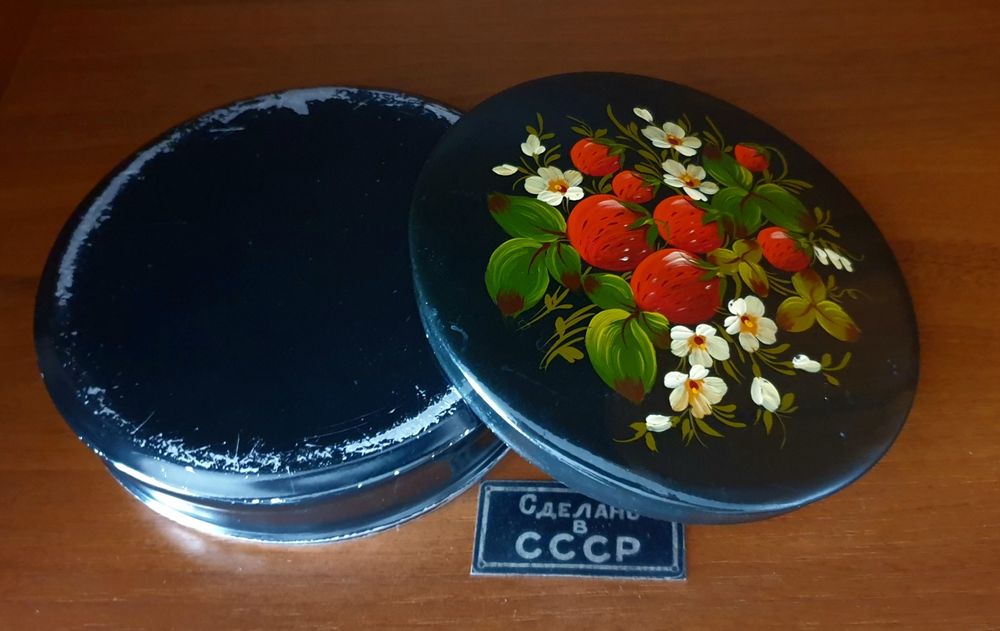 Шкатулка жостовская роспись