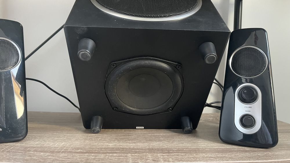 Boxe 2.1 Logitech Z-523, 40W RMS, negru