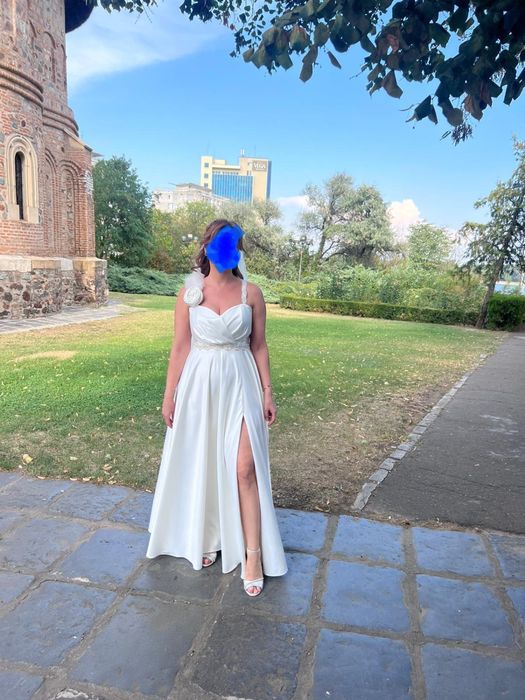 Rochie mireasa superba