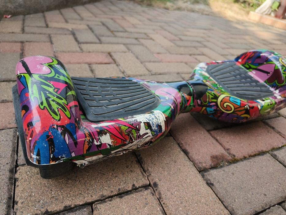 Hoverboard roti gonflabile.