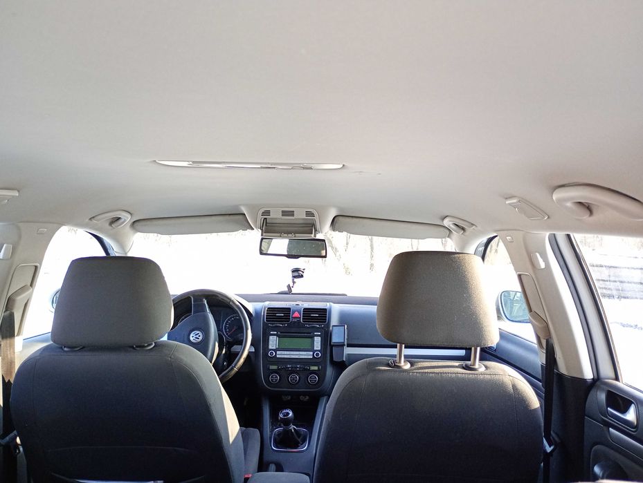 Vând Golf 5 1.9 TDI