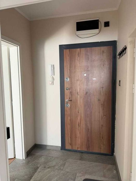 Дава се под наем Двустаен апартамент в Перник, Изток - 43 кв.м за 428.91 € - Снимка #3