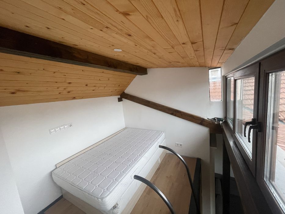 Дава се под наем Етаж от къща в София, Център - 45 кв.м за 648.21 € - Снимка #3
