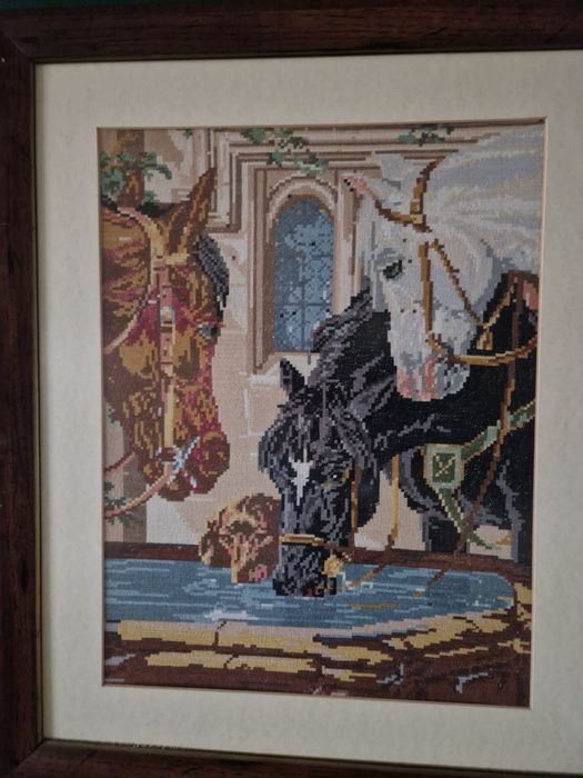 Гоблен Коне на водопой с