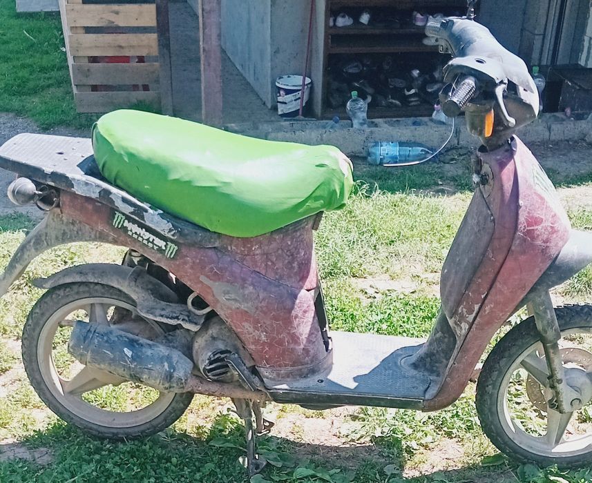 Vând   doua  scutere an stare buna de fuctionare  pt detali nr 0757265518 an Beclean figa jud BN