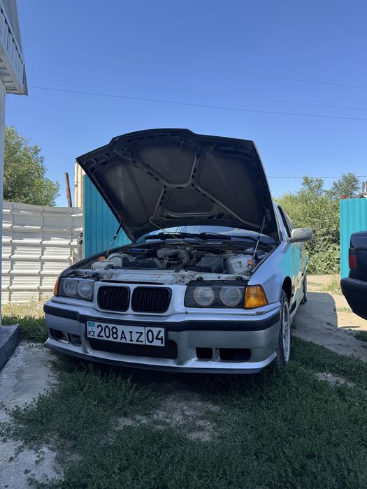 Продам бмв е36.
