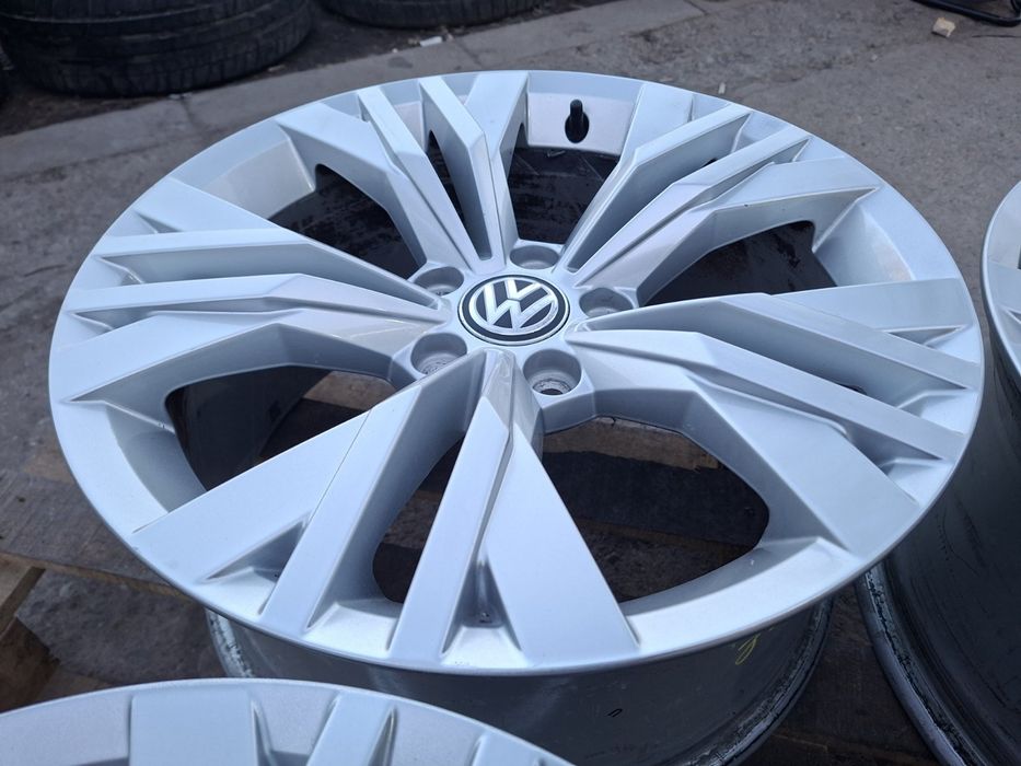 Лети джанти 17 цола от Фолксваген Пасат 8 / VW Passat 8 Alltrack