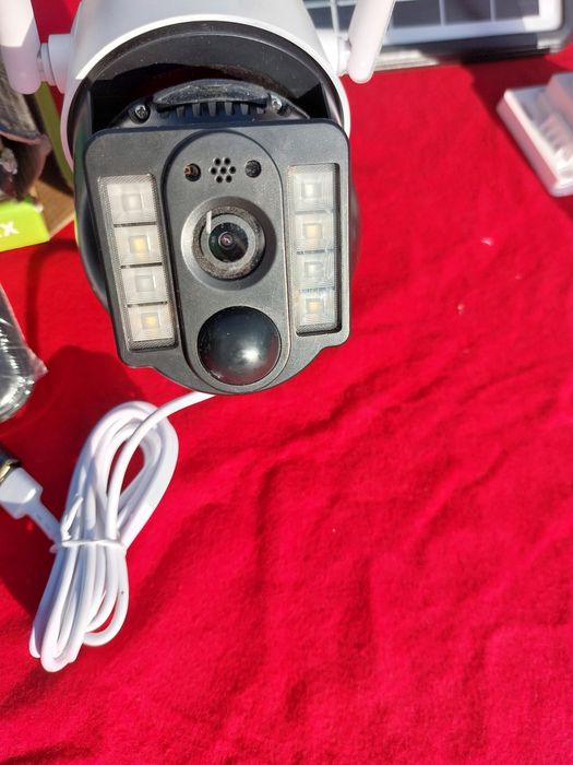 Camera de supraveghere 4G solara