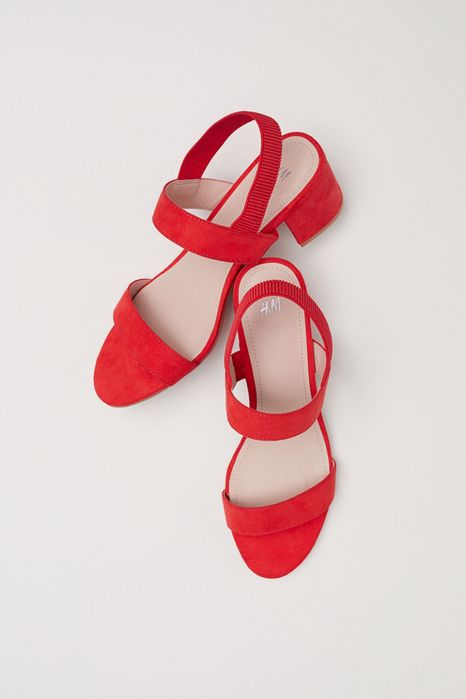 Чисто нови дамски сандали HM