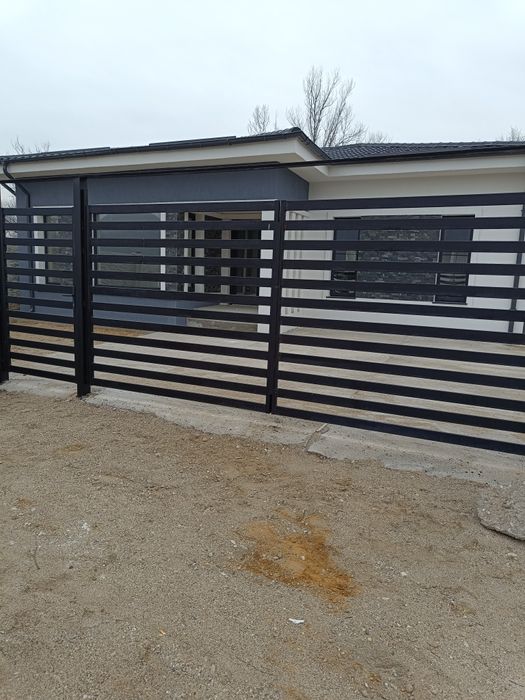 Casa de vânzare Leamna de jos.