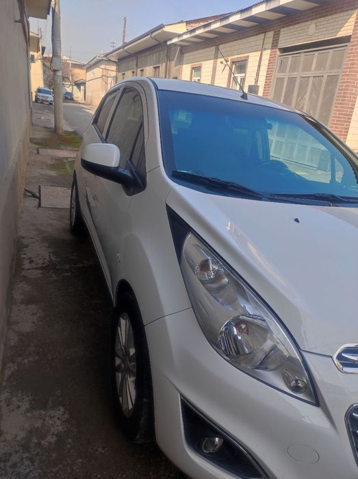 Sotiladi 2015yil 2pazitsa aftamat tiqilgan