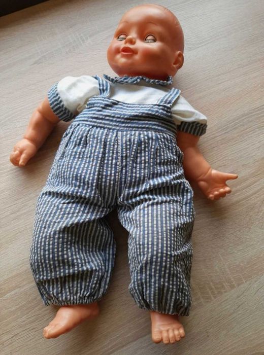 Păpușă bebe anii 80