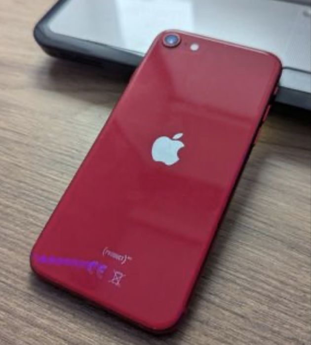 Iphone SE 2020 64 gb в хорошем состоянии