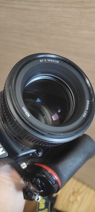 Никон 85mm 1.8 nikkor