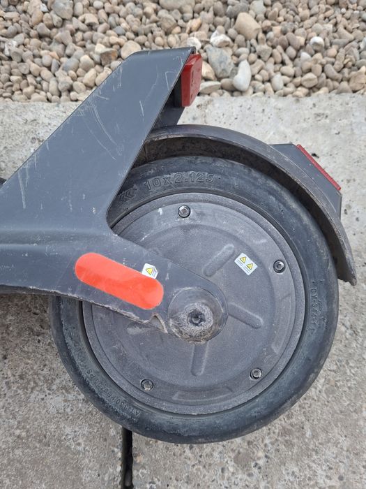 Trotineta Electrica LIPSĂ  GHIDON  Xiaomi Electric Scooter 4 Pro (2nd