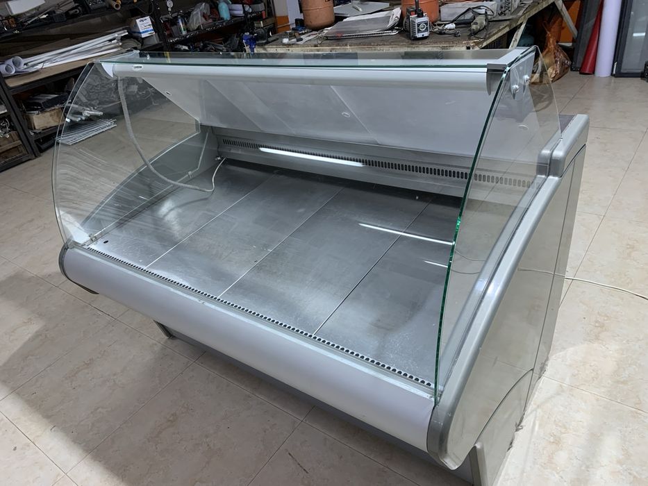 Горизонтальный холодильник / Витринный холодильник