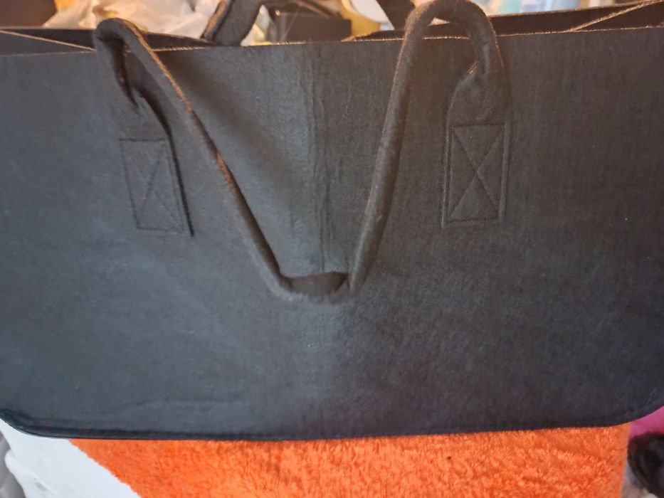 Geanta pâslă încăpătoare pt auto