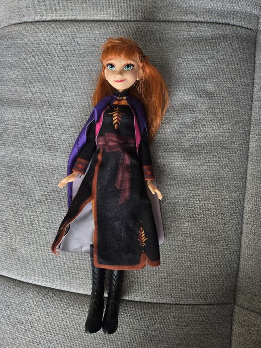 Кукли Барби на Дисний герой 50лв за всеки кукли заедно вс