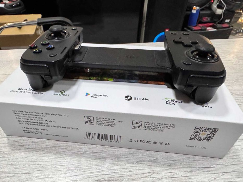 Контролер за мобилна игра EasySMX M10 за iPhone