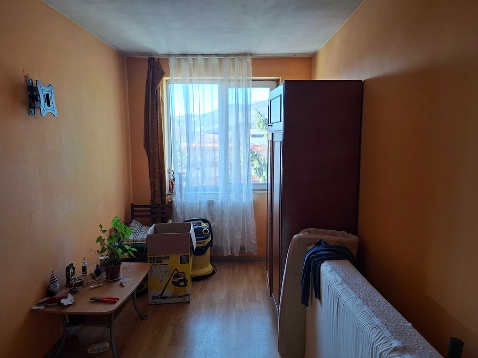 de vanzare apartament cu 3 camere