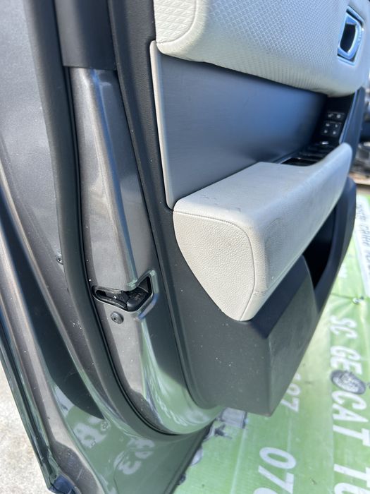 Mâner ușă exterior stânga față  Range Rover Velar