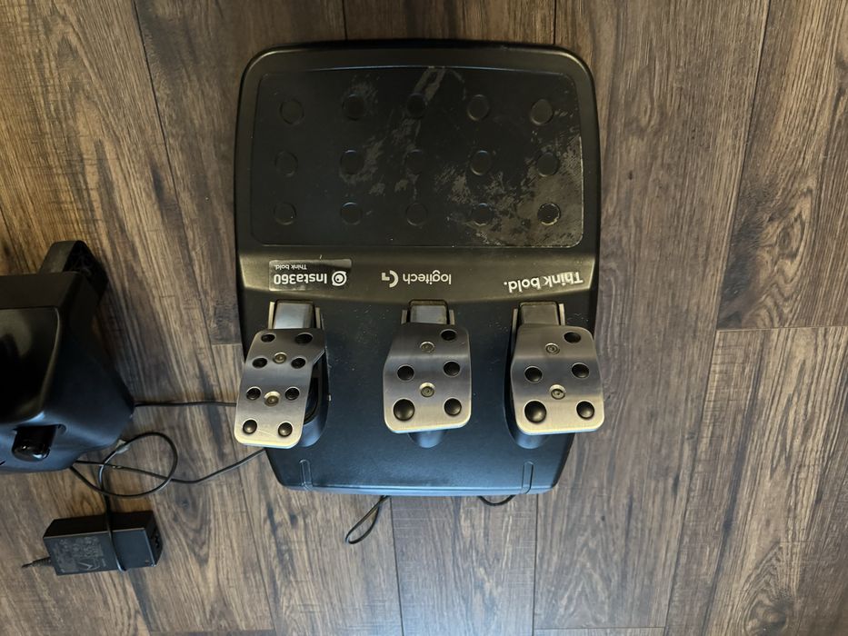 Vand volan gaming Logitech G29 + pedale