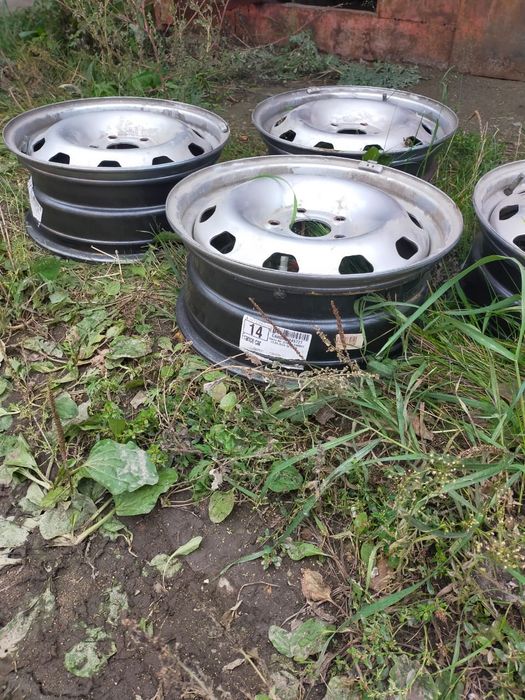 Продам штампованные диски.