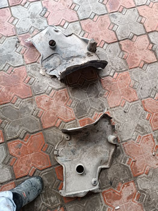 Продам запчасти на w140