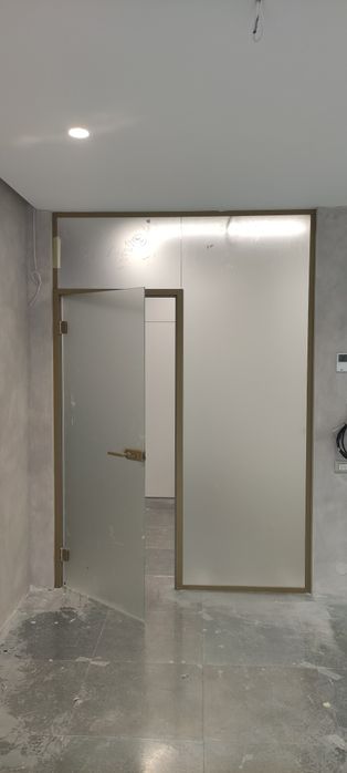 Cabine de dus si usi din sticla