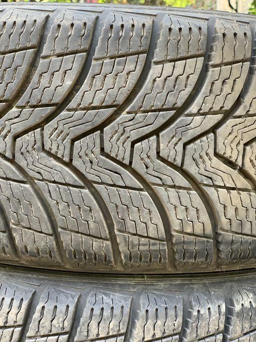 Зимние шины 205/55/R16