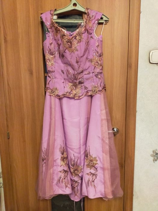 Продам платье 46-48 размер