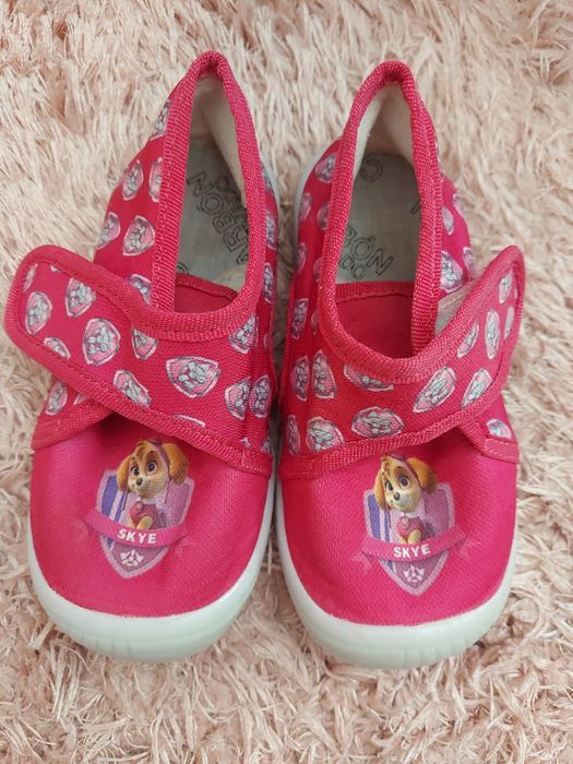 Розови пантофки за момиченце