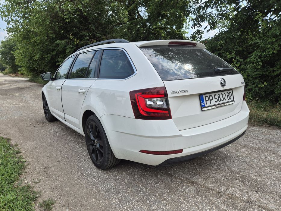 Skoda Octavia 1.6TDI DSG/LED/Печка