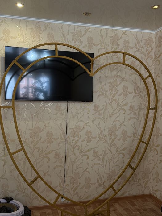 Каркас сердце продается.