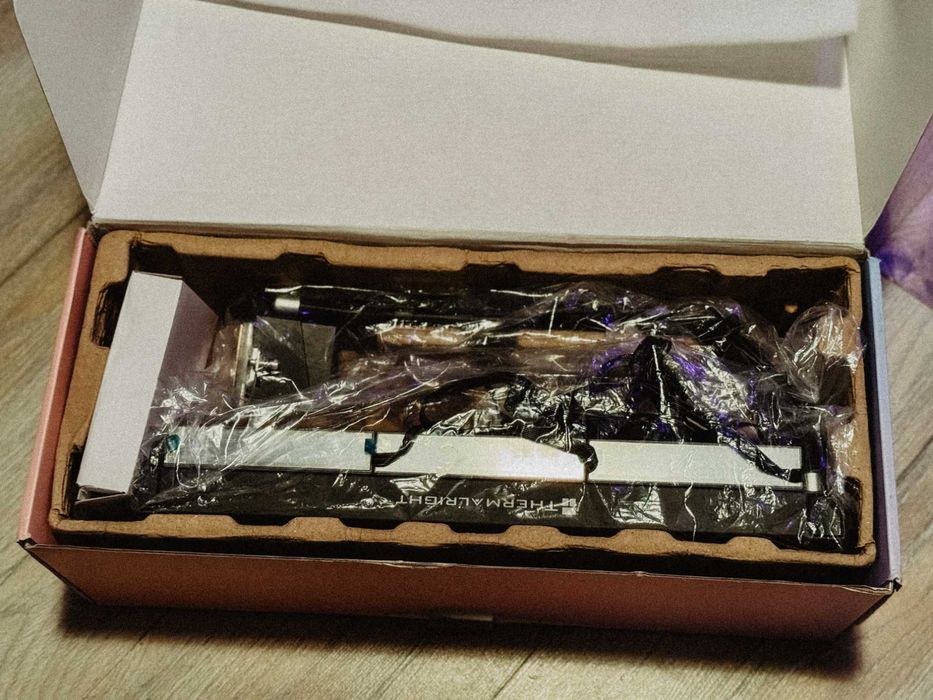 Răcitor CPU 360 AIO cu Oglindă ARGB și Ventilatoare PWM