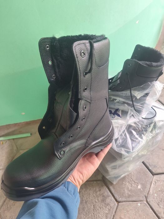 Uniforma Maxsus etik Обувь для рабочих